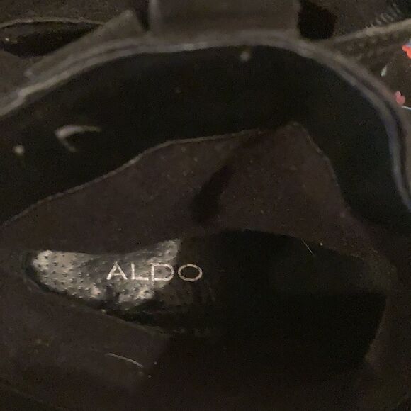 Aldo black suede boots with floral embroidery size 9 - Picture 5 of 7
